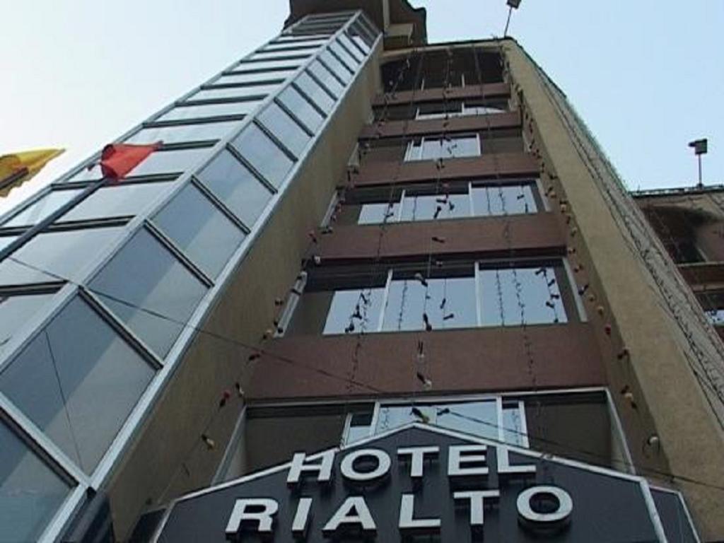 Hotel Rialto Gauháti Kültér fotó